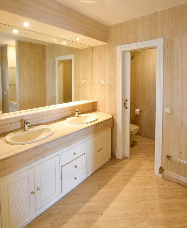 לינה וארוחת בוקר מאלגה Villa Antumalal B&B (Adults Only)